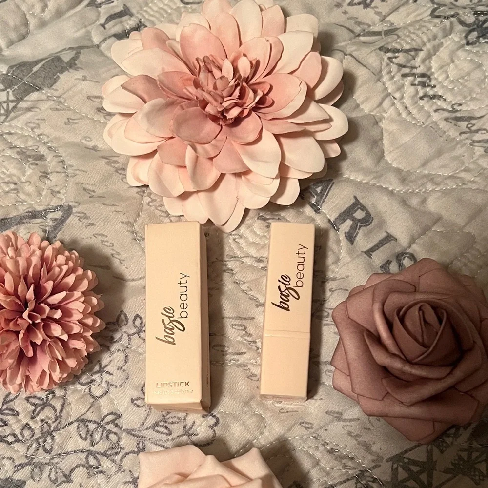 Basic Beauty Lipstick Fall4U - Picture 3 of 5